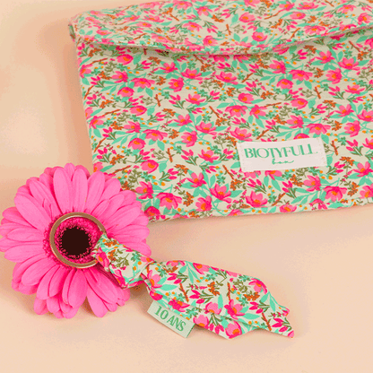 Trousse et Porte-Clés Fleuris Spécial 10 ans de la marque Biotyfull photo 1